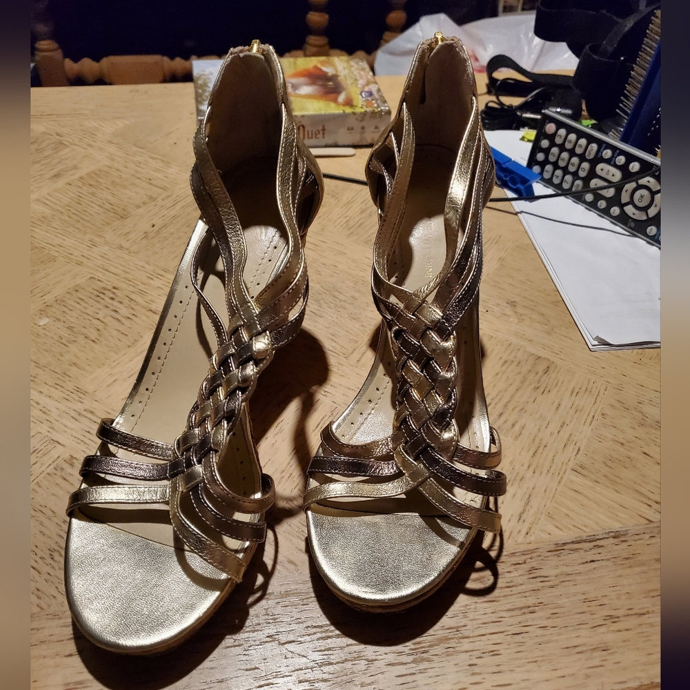 Adrienne Vittadini Gold Wedges